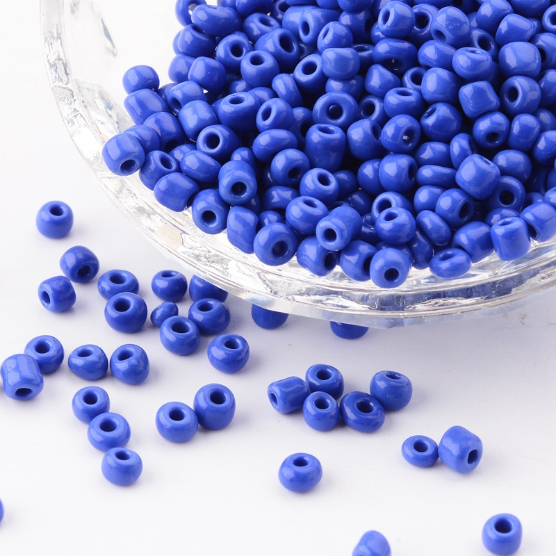 20 gram rocailles Seed Beads 6/0  4mm gat: 1,5mm Opaque Blue