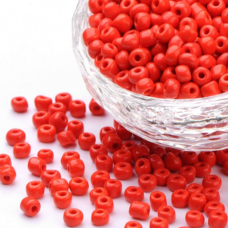 20 gram rocailles Seed Beads 6/0  4mm gat: 1,5mm Opaque Red