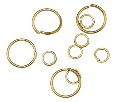 C.a. 100 x goudkleur gemengde ringetjes van 4mm t/m 10mm