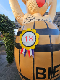 Verjaardag pop Biervat 4 meter man