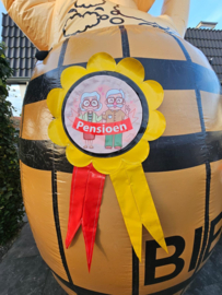 Pensioen pop Biervat man 4 meter