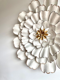 Metalen bloem wanddecoratie wit en goud 60 cm