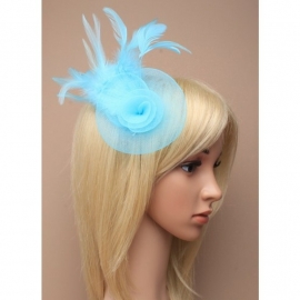 Licht Blauwe Fascinator