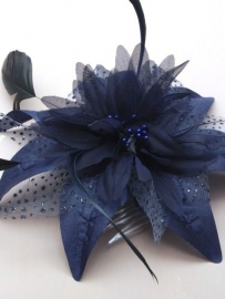 Donker Blauwe Bloem Fascinator