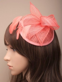 Koraal Rode Sinamay Pilbox Fascinator