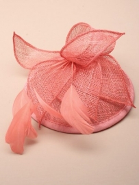 Koraal Rode Sinamay Pilbox Fascinator