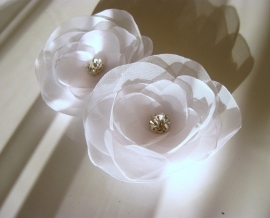 Witte Bloem Haarspeld met Rhinestone