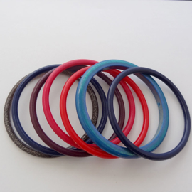 Set van 7  Vintage Bangles