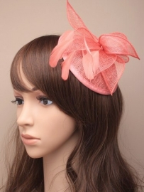 Koraal Rode Sinamay Pilbox Fascinator