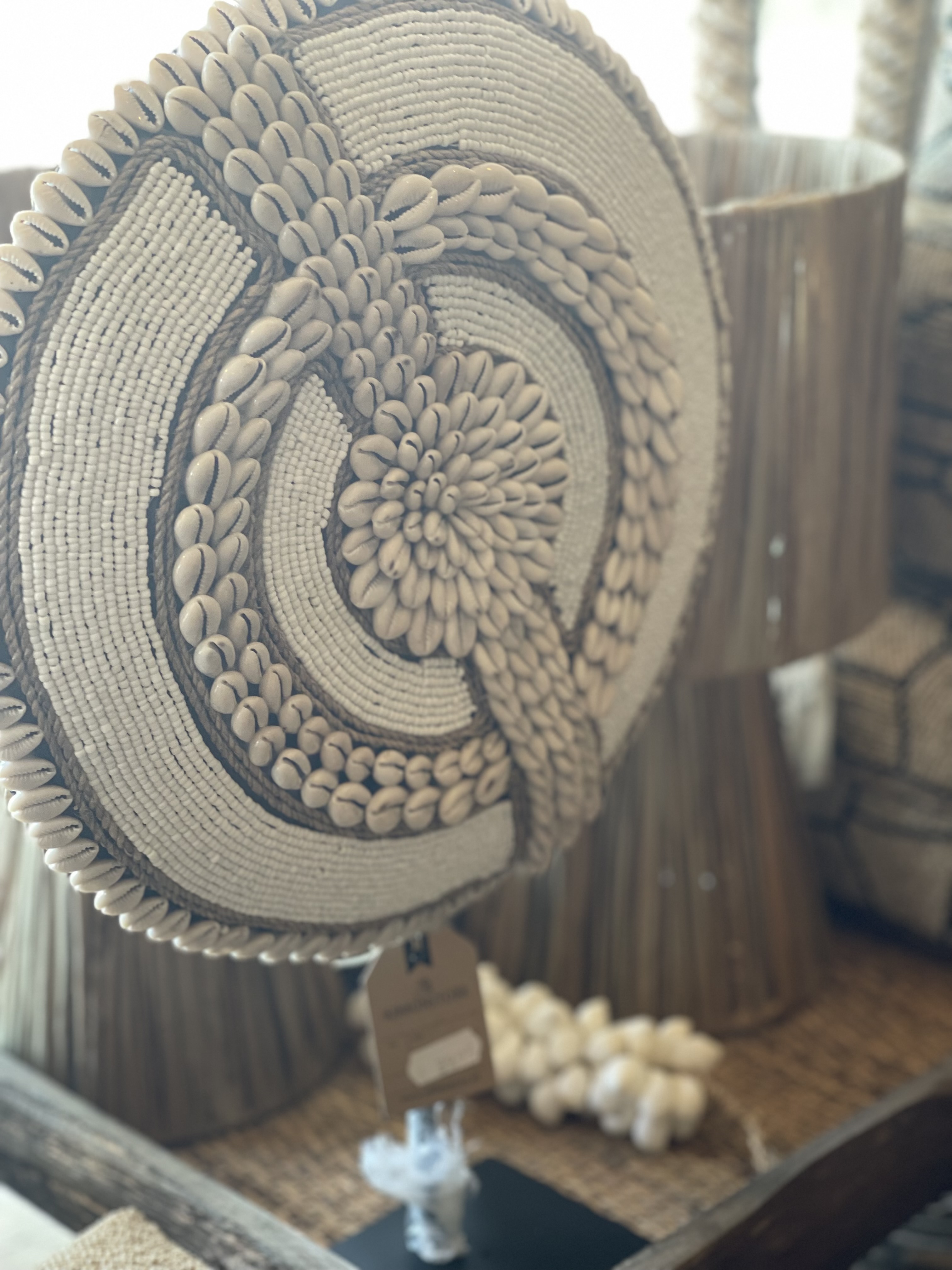 Kralen schelpen ornament met standaard Beaded Schield model 4