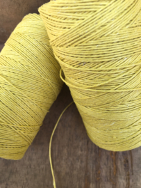 Linen thread yellow