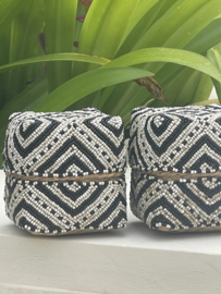 Balinese Kralen offermand  zwart/zand