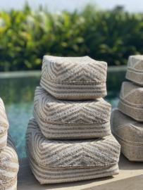 Kralen offermand   wit /naturel Laag model geometrie 26N5