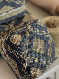 Kralen offermand Laag model goud/zwart  N7