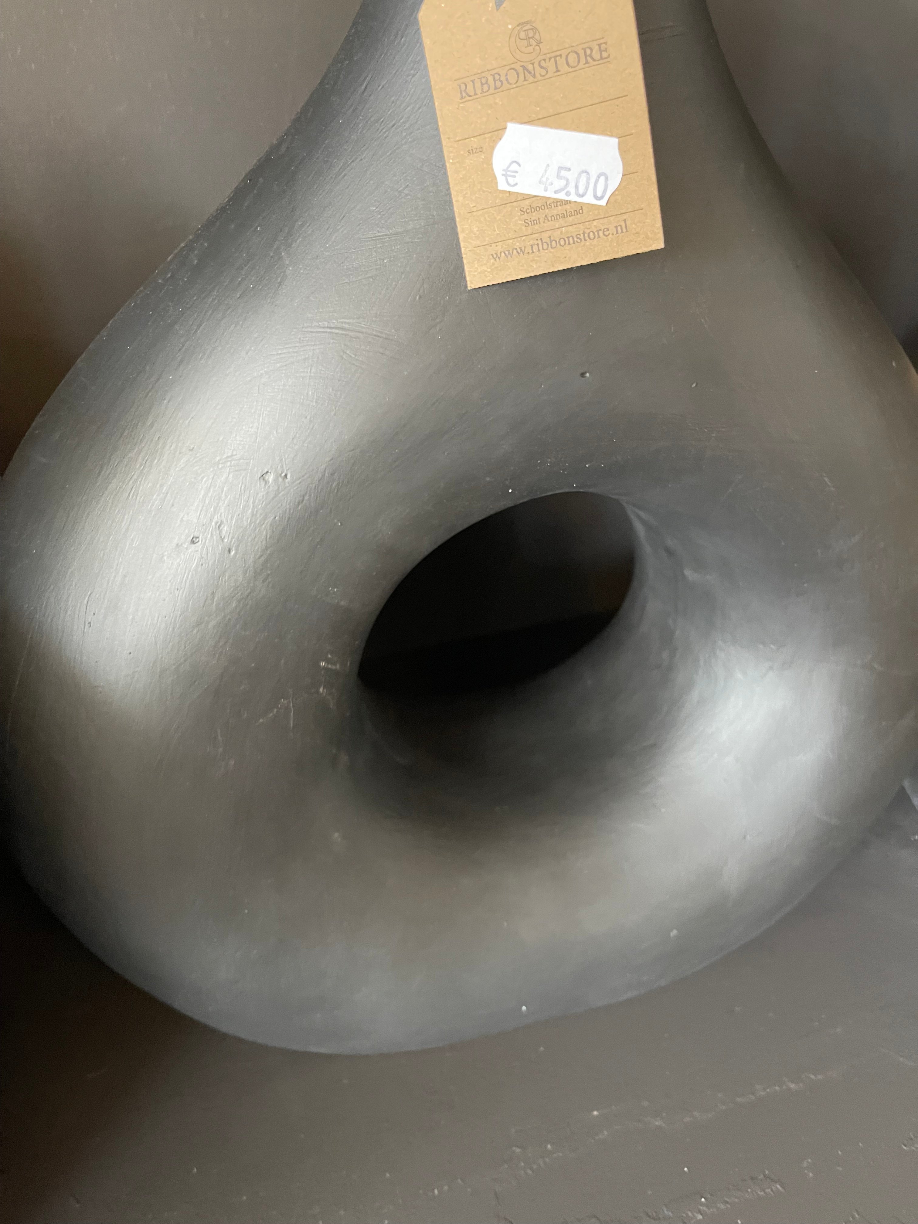 Ar 2  vaas donut  zwart