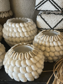 Witte slakken schelp /rand van cowrie schelp waxinelichthouder
