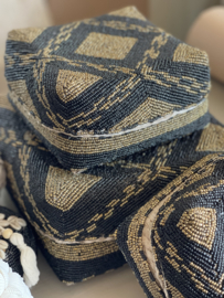 Kralen offermand Laag model goud/zwart  N7