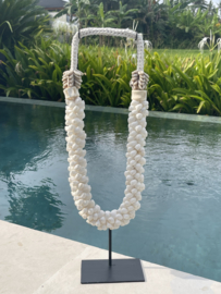 Schelpen ketting  cowrie  7