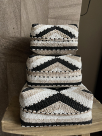 Kralen offermand   driekleur  Laag model N6