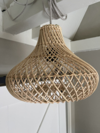 D9  Rotan lamp  Faris