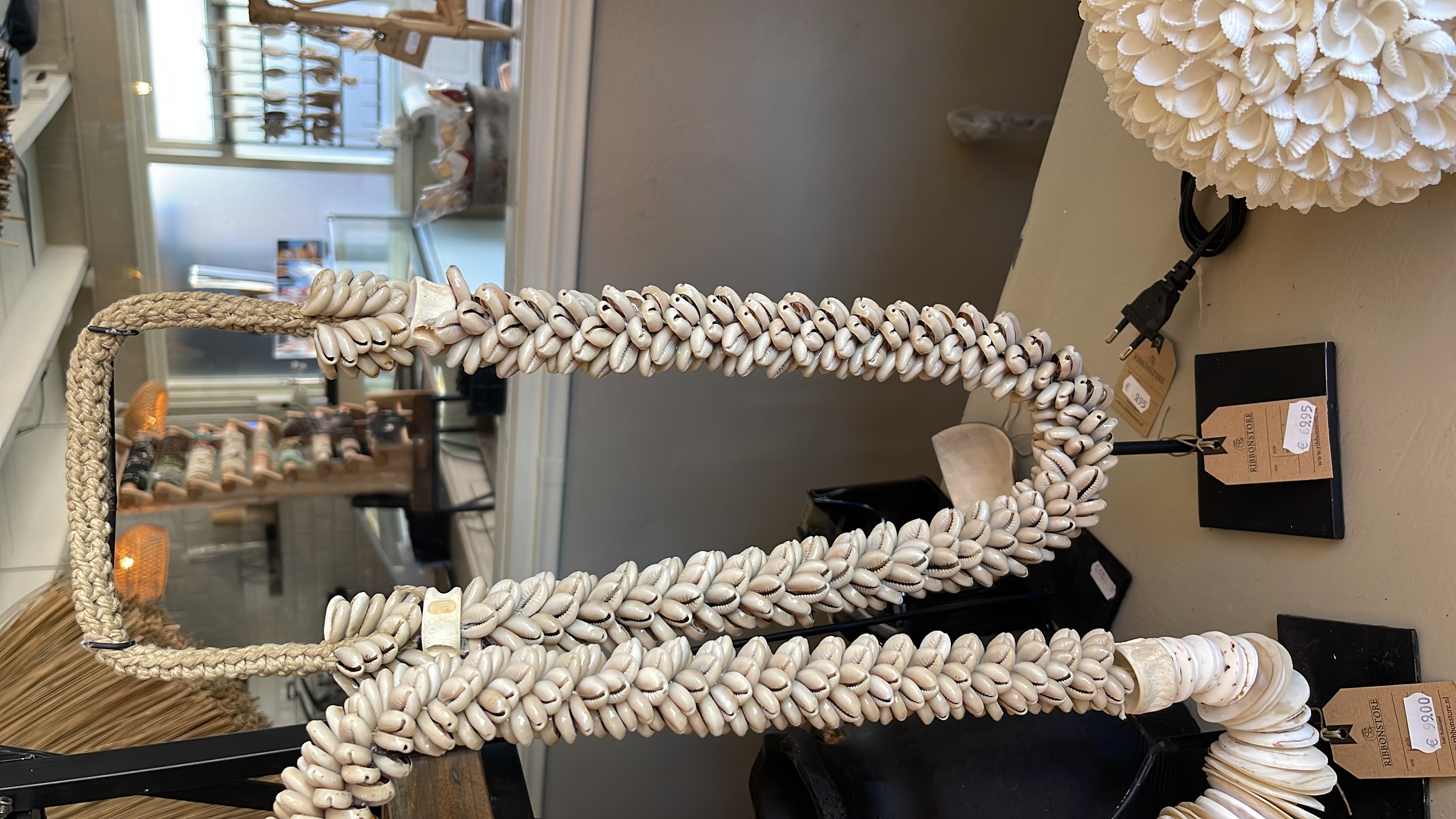 cowrie schelpen ketting ornament