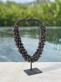 Schelpen ketting  Bisa