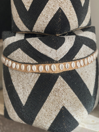 Kralen offermand   zwart/naturel hoog model