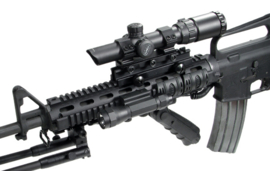 (2100) UTG AR15/M16 quad rail 12 inch standaard geweer lengte
