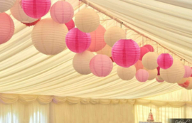 Lampion pakket met 100 roze papieren lampionnen