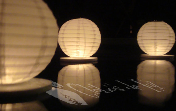 lampion op het water