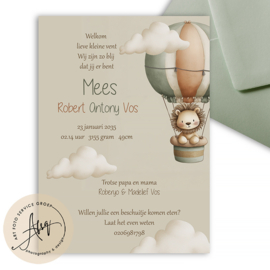 Geboortekaartje met een leeuwtje in een luchtballon - GZ147