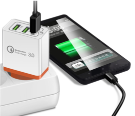 USB quick charger met 3 poorten