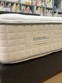 Boxspringset Eastborn Moss met simmons matrassen 180 x 210