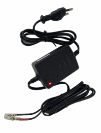Powercell loodlader met laadindicatie 12V 1A met Faston 4,8mm connectors