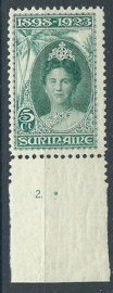 Suriname 104A 11 × 11  5 ct Jubileumzegel (Randstuk met Plaatnummer 2) Postfris (1)