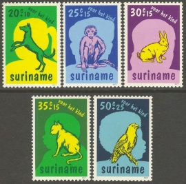 Suriname Republiek 102/106  Kinderzegels 1977 Postfris