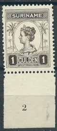 Suriname 101B (11½ × 11) 1 Gld Koningin Wilhelmina Ongebruikt (1)