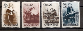 Nvph 1059/1062 Kinderzegels 1974 Postfris