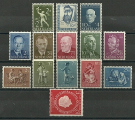 Complete jaargang 1954 Postfris