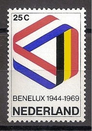 Nvph  930 25 Jaar Benelux Postfris