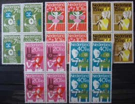 Nvph 830/834 Kinderzegels 1964 in Blokken Postfris