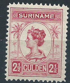 Suriname 103A (11 × 11) 2½ Gld Koningin Wilhelmina Postfris (2)