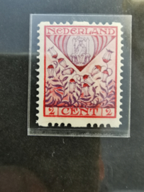 Collectie Kinderpostzegels (1924/2013) in 2 Importa  Kinderzegels albums Postfris