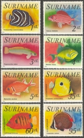 Suriname Republiek  27/34 Vissen 1976 Postfris