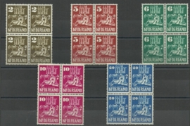 Nvph 556/560 Kerken in Oorlog in blokken Postfris