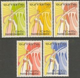 Suriname Republiek 496/500 Paasweldadigheid 1986 Postfris