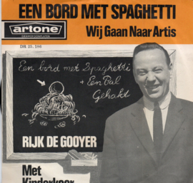 RIJK DE GOOYER - EEN BORD MET SPAGHETTI