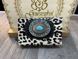 Ganesha - Miami cheeta koeienhuid portemonnee met turquoise stenen