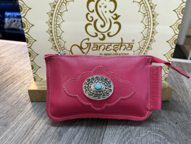 Ganesha - Bombay fuchsia portemonneetje met turquoise steen