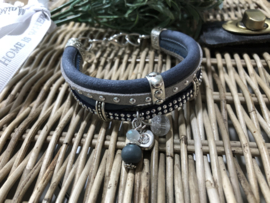 Handgemaakt armbandje Grijs/jeans blauw M